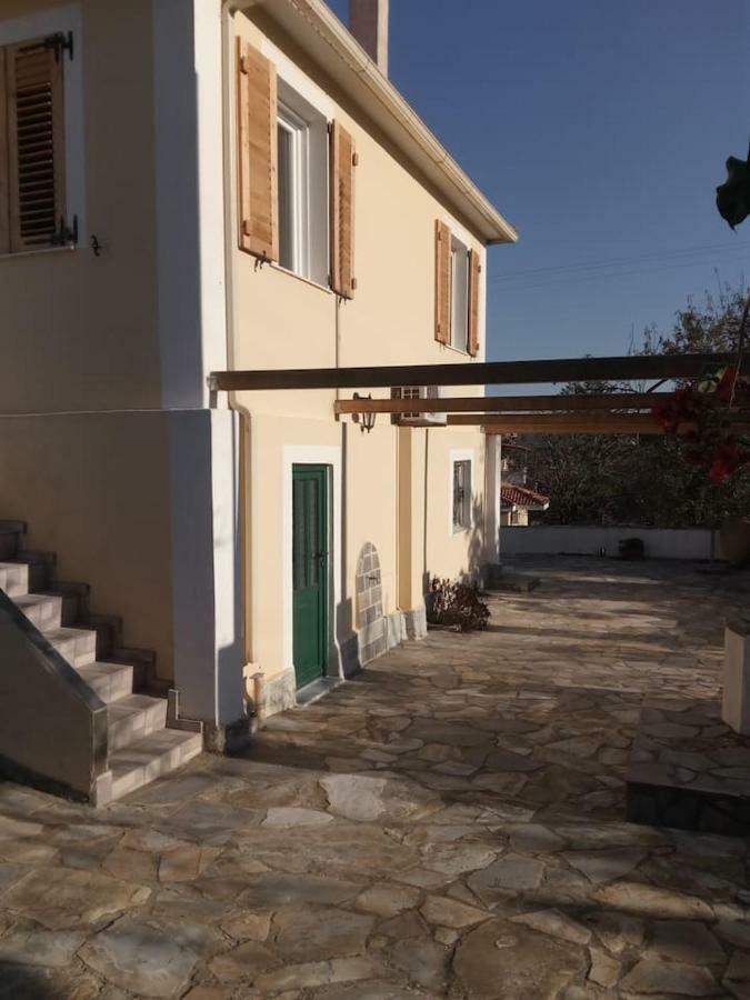 Traditional Village House Méson Yerakaríon Exterior photo