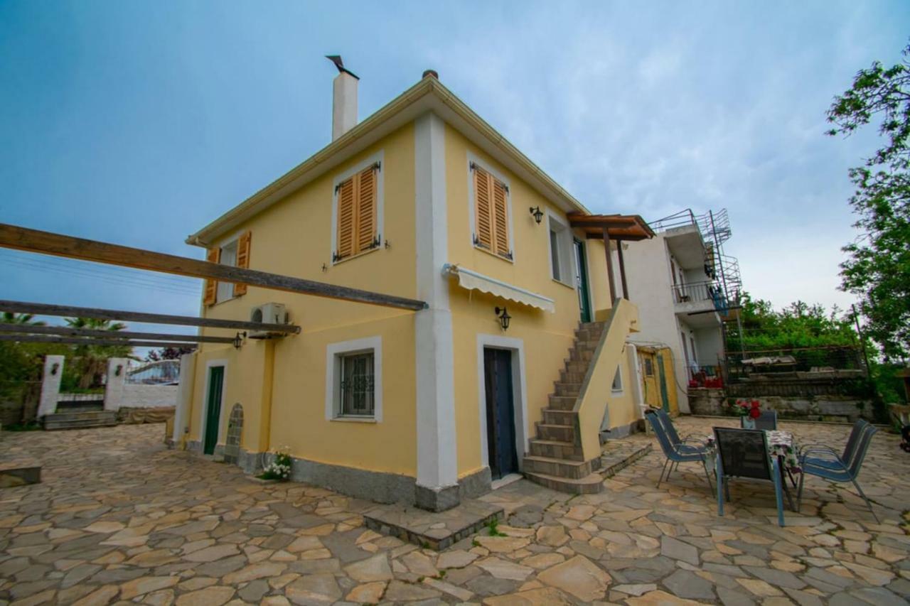 Traditional Village House Méson Yerakaríon Exterior photo