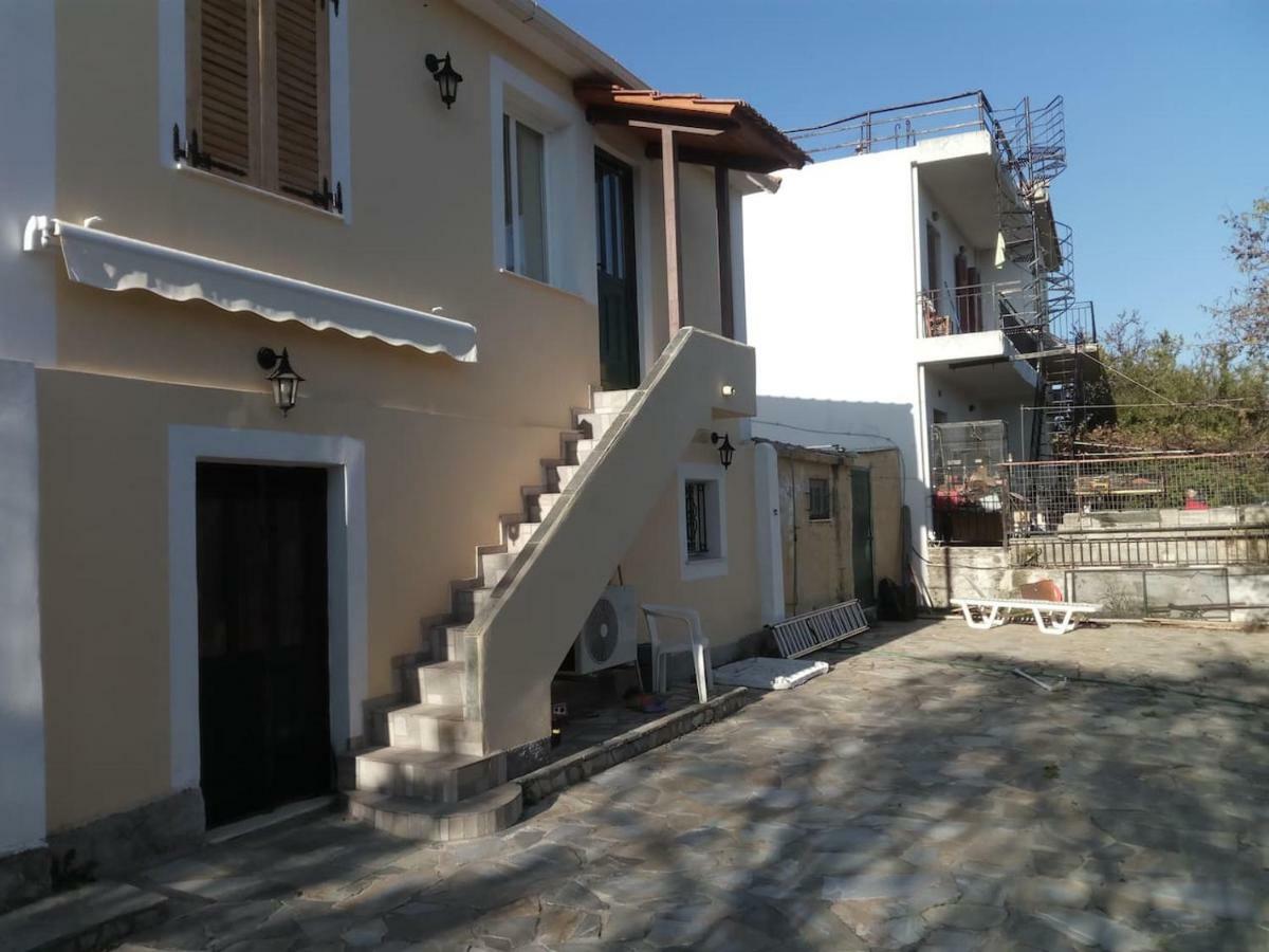 Traditional Village House Méson Yerakaríon Exterior photo